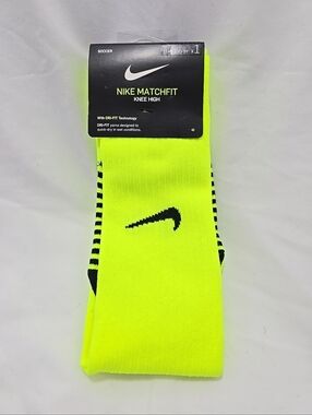 NWT Nike Matchfit Knee High Dri Fit Soccer Socks Youth 13C-3Y Green Black Unisex
